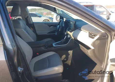 2021 Toyota Rav4 Xle Premium z USA, uszkodzony, nr VIN 2T3A1RFV5MC147507